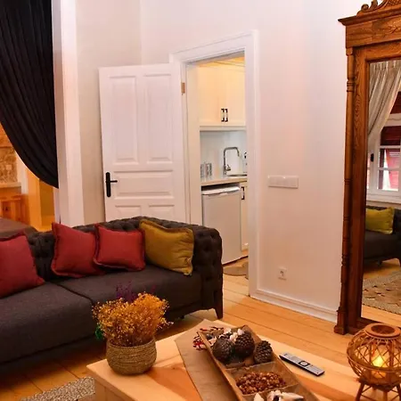 Sakiz Hanim Konagi Villa